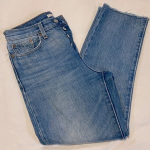 Levi’s Wedgie Straight